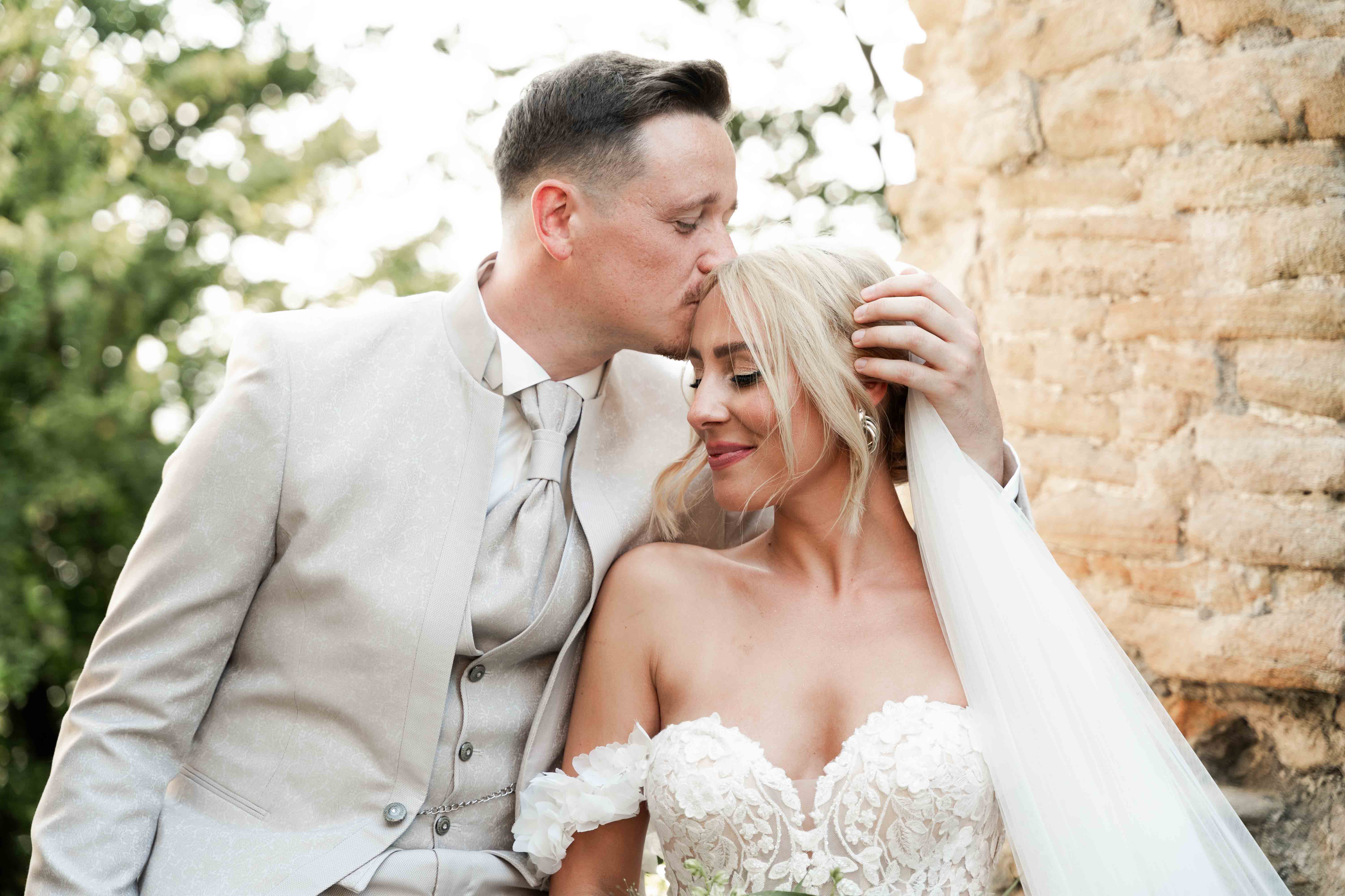 Hochzeitsfotograf Saskia & Kevin – Brautstrauß und Hochzeitsdetails